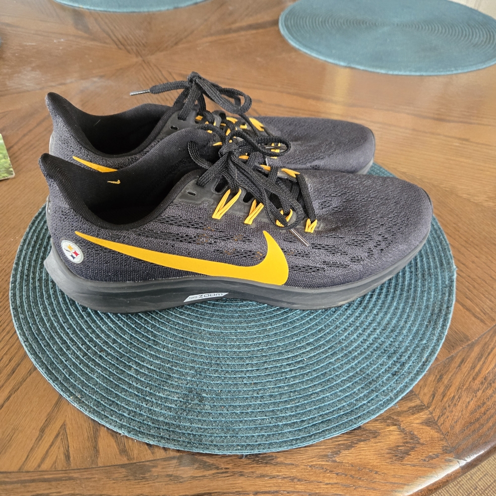 Nike Black and Gold Sneakers